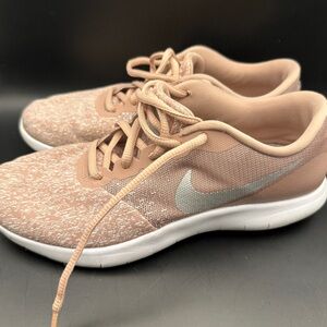 Womens Nike Flex Contact 7.5